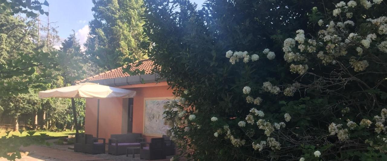 Aliajazz - B&B Hotel - كاستروفيلاري المظهر الخارجي الصورة